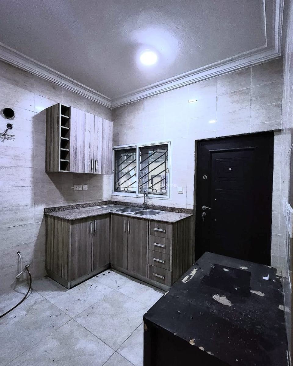 Spacious 4-bedroom Terrace Duplex, Osapa, Lekki, Lagos, Terraced Duplex for Rent