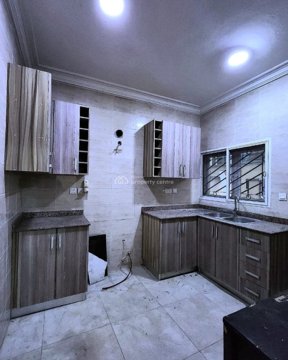 Spacious 4-bedroom Terrace Duplex, Osapa, Lekki, Lagos, Terraced Duplex for Rent