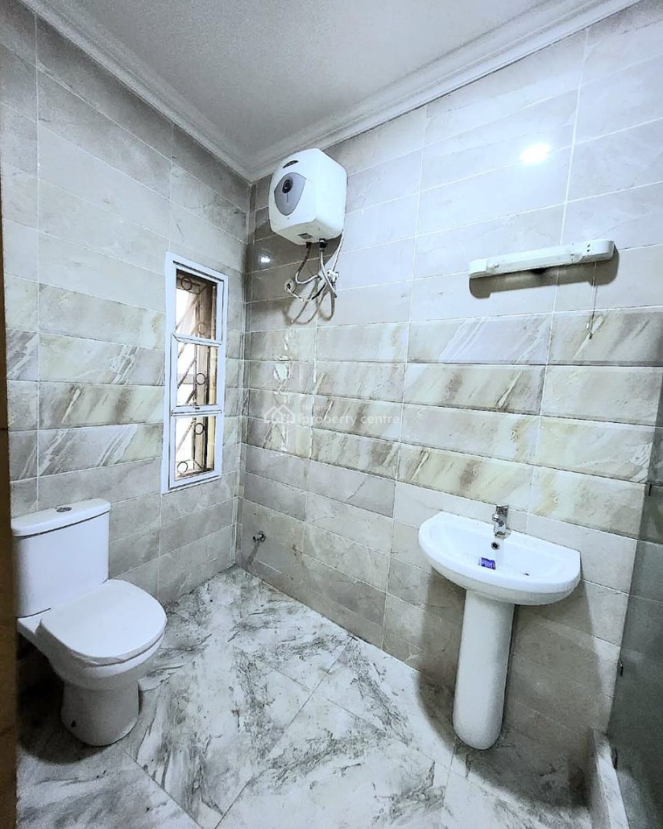 Spacious 4-bedroom Terrace Duplex, Osapa, Lekki, Lagos, Terraced Duplex for Rent