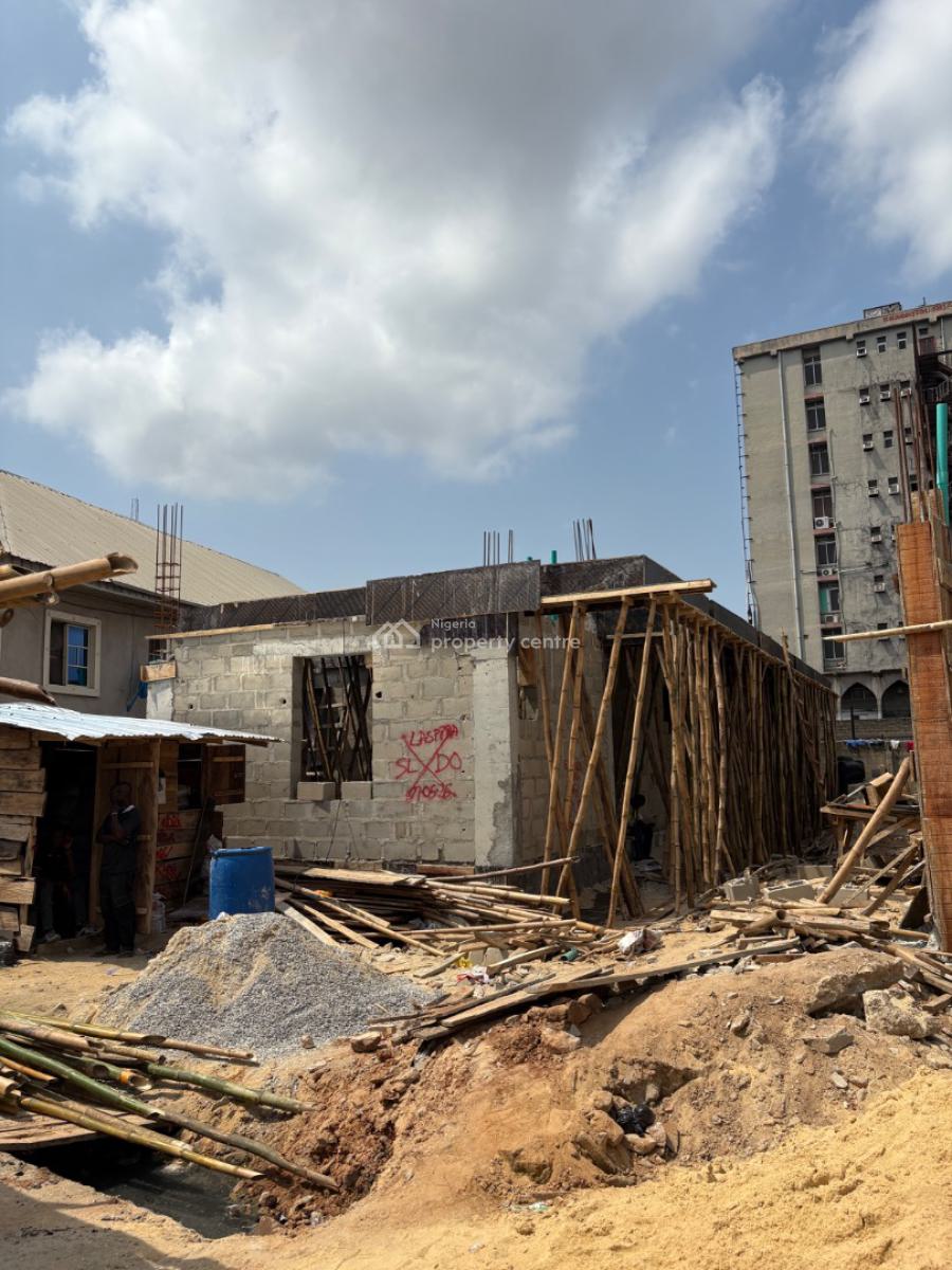 Well Strategic 1 Bedroom  Off Plan Property in a Demanding Location, Surulere, Lagos, Flat / Apartment for Sale