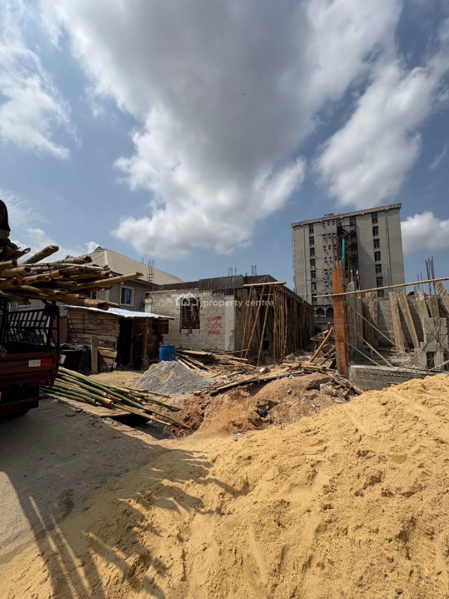 Well Strategic 1 Bedroom  Off Plan Property in a Demanding Location, Surulere, Lagos, Flat / Apartment for Sale