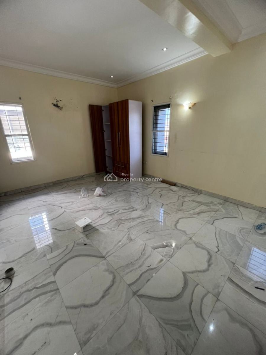 Clean and Spacious 2 Bedrooms Serviced Apartment, Lekki Phase 1, Lekki, Lagos, Flat / Apartment for Rent