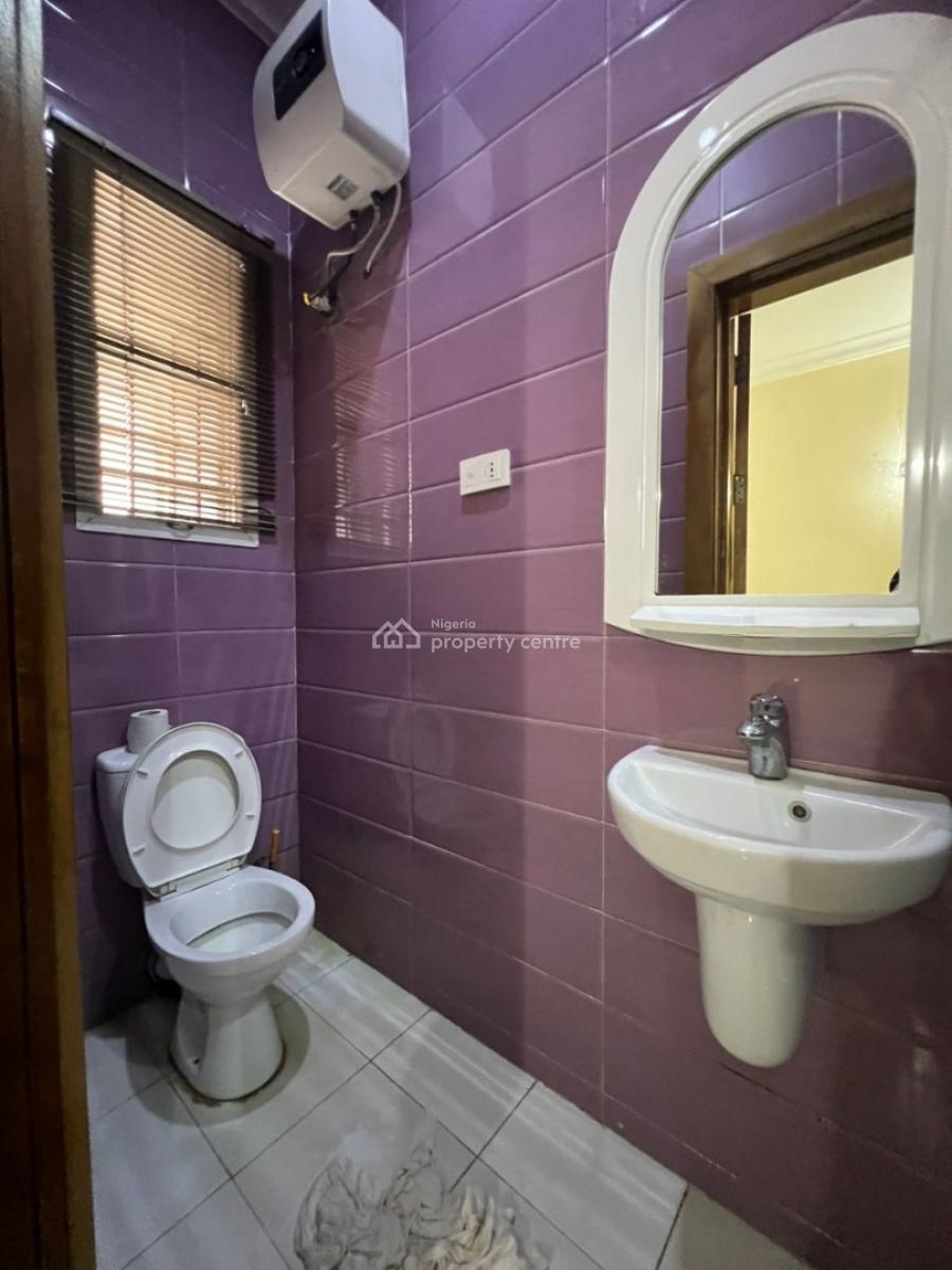 Clean and Spacious 2 Bedrooms Serviced Apartment, Lekki Phase 1, Lekki, Lagos, Flat / Apartment for Rent
