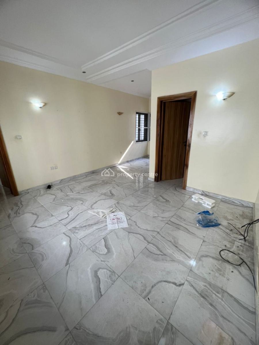 Clean and Spacious 2 Bedrooms Serviced Apartment, Lekki Phase 1, Lekki, Lagos, Flat / Apartment for Rent