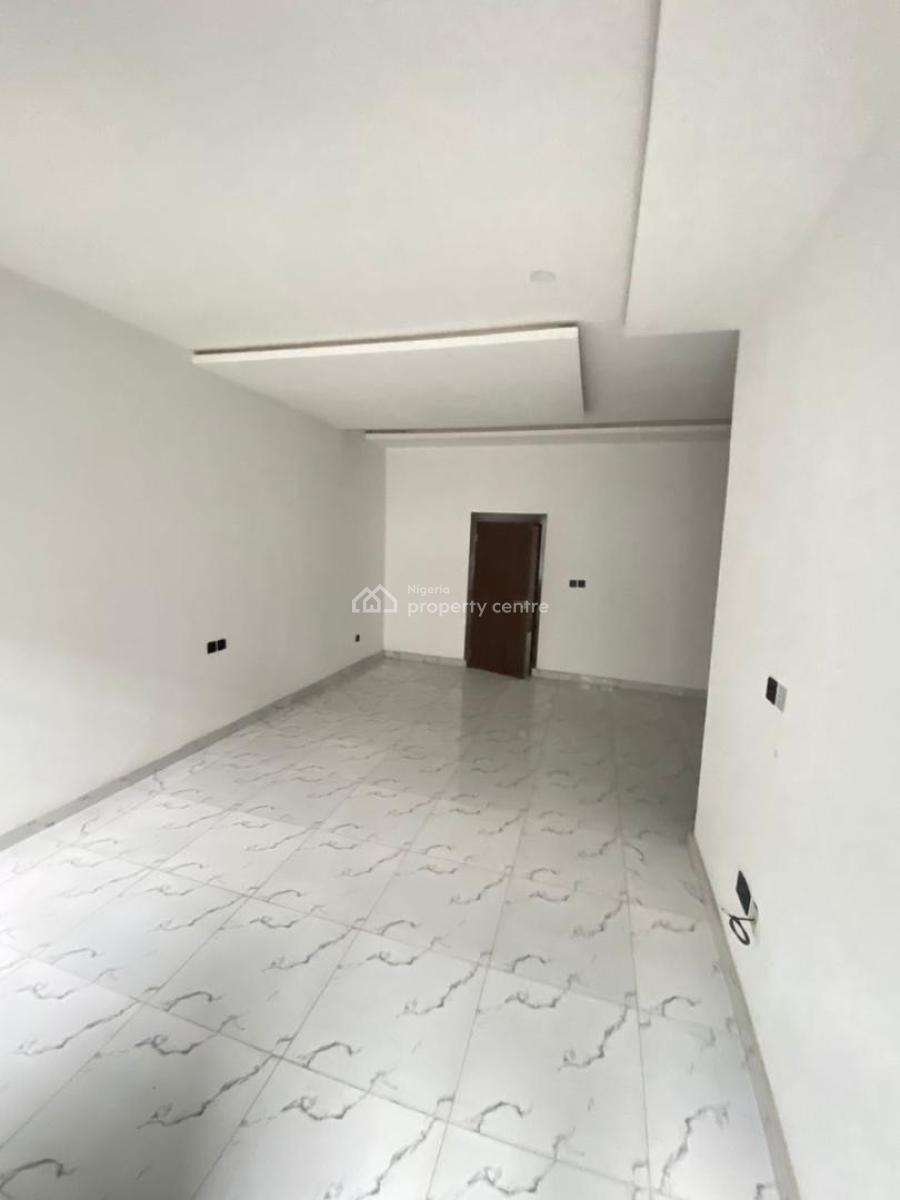 Luxurious Standard Built Massive Master Bedroom, Mobil Road, Ilaje, Ajah, Lagos, Flat / Apartment for Sale
