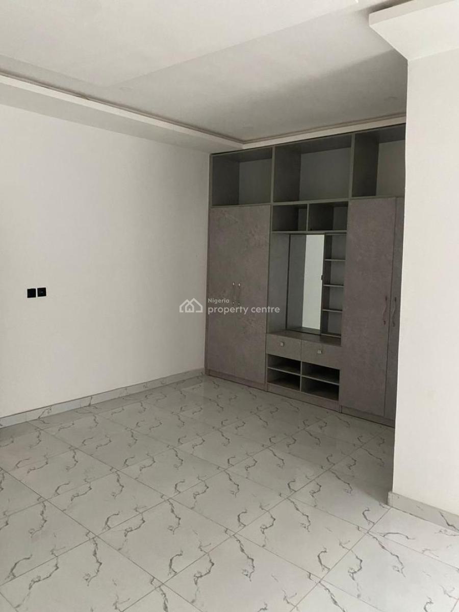 Luxurious Standard Built Massive Master Bedroom, Mobil Road, Ilaje, Ajah, Lagos, Flat / Apartment for Sale