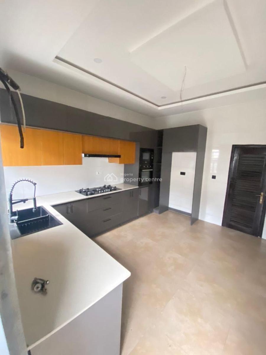 Luxurious Standard Built Massive Master Bedroom, Mobil Road, Ilaje, Ajah, Lagos, Flat / Apartment for Sale