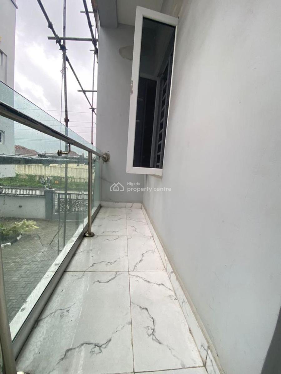 Luxurious Standard Built Massive Master Bedroom, Mobil Road, Ilaje, Ajah, Lagos, Flat / Apartment for Sale