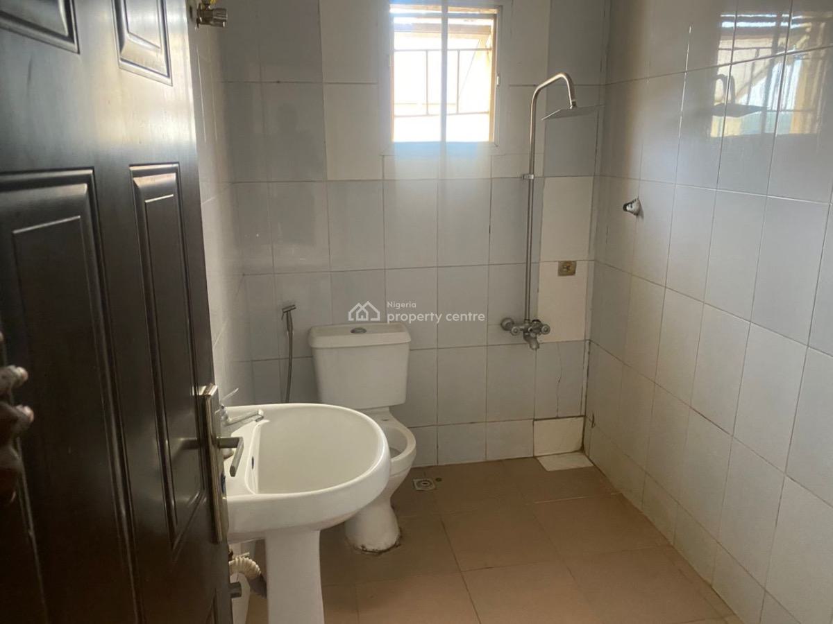 Luxury Spacious Brand 3 Bedroom Duplex, Admiralty, Asokoro District, Abuja, Terraced Duplex for Rent