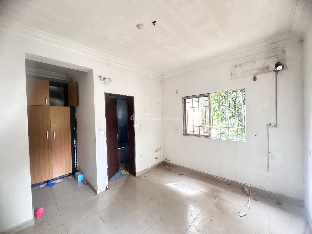 Spacious 3 Bedroom Flat with a Study Room, Asokoro District, Abuja, Flat / Apartment for Rent