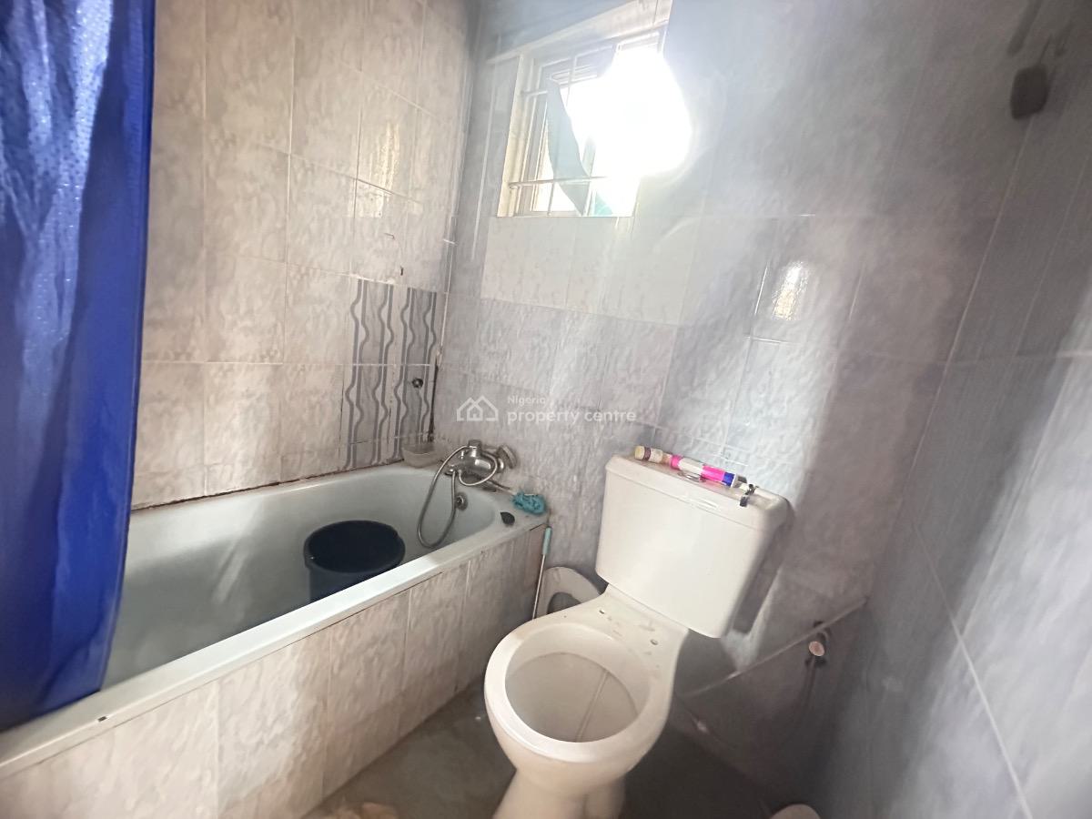 Spacious 3 Bedroom Flat with a Study Room, Asokoro District, Abuja, Flat / Apartment for Rent