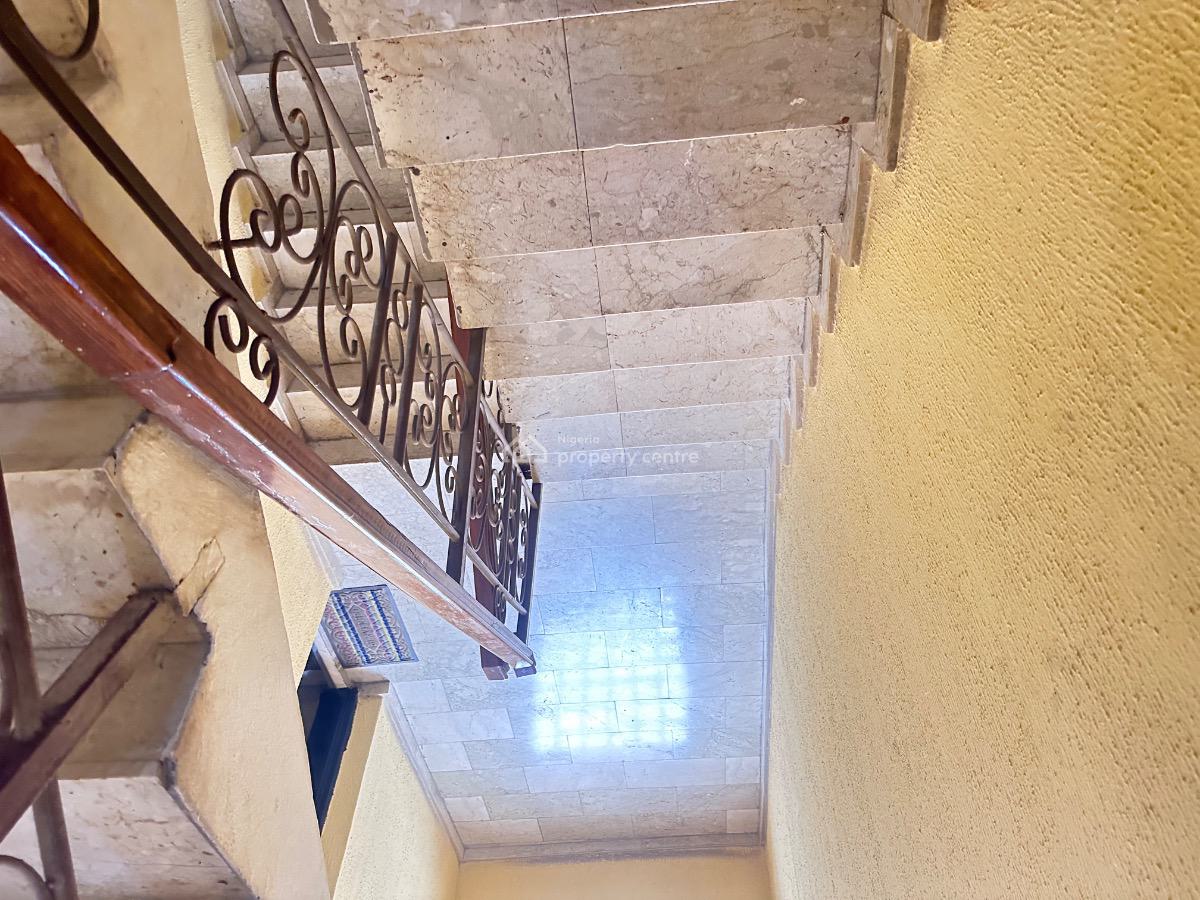 Spacious 3 Bedroom Flat with a Study Room, Asokoro District, Abuja, Flat / Apartment for Rent