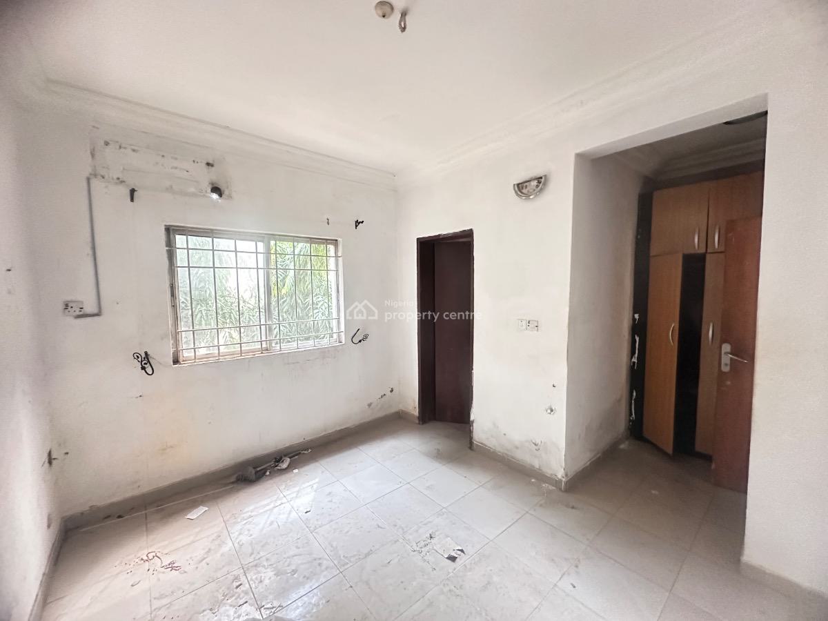 Spacious 3 Bedroom Flat with a Study Room, Asokoro District, Abuja, Flat / Apartment for Rent