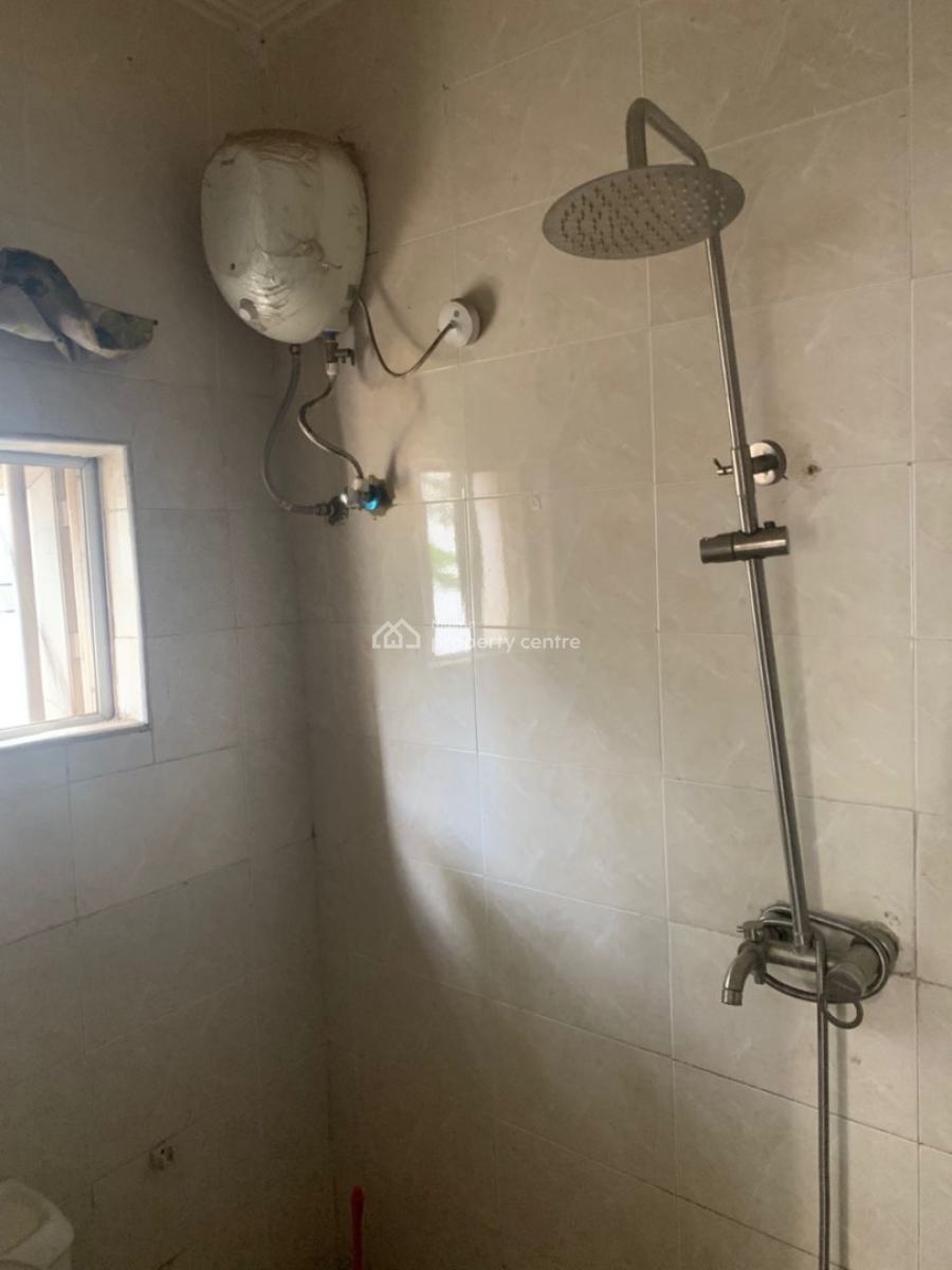 Decent 3 Bedroom Up Flat, Omole Phase 2, Ikeja, Lagos, House for Rent