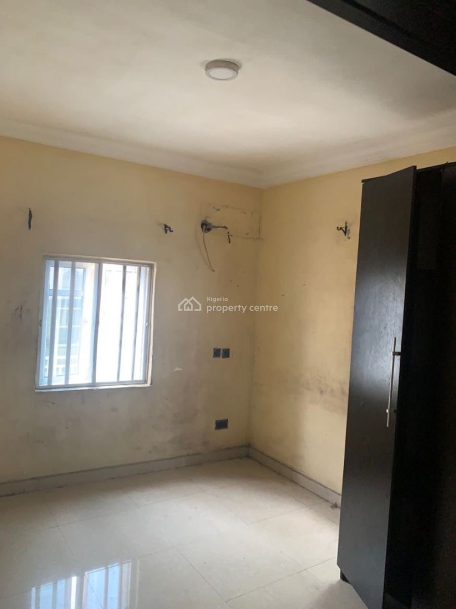 Decent 3 Bedroom Up Flat, Omole Phase 2, Ikeja, Lagos, House for Rent