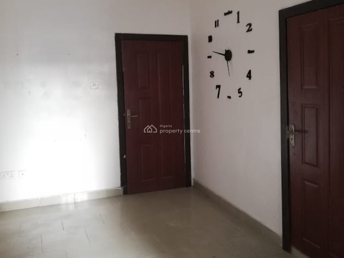 Spacious 2 Bedroom Flat, Ikate, Lekki, Lagos, Flat / Apartment for Sale