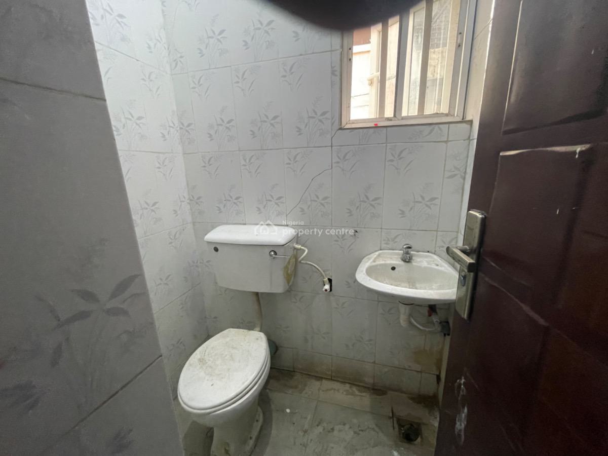 a Spacious 3bedroom on Ground Floor, Osapa, Lekki, Lagos, House for Rent