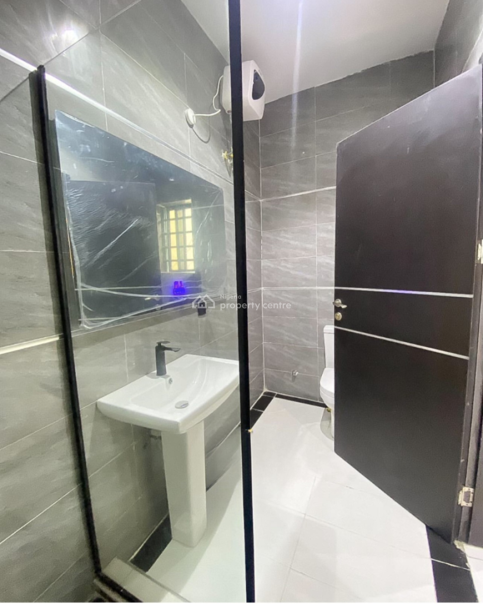 Luxury Fully Serviced 2 Bedroom Apartment with Elevator, Lekki Phase 1, Lekki, Lagos, Flat / Apartment for Sale
