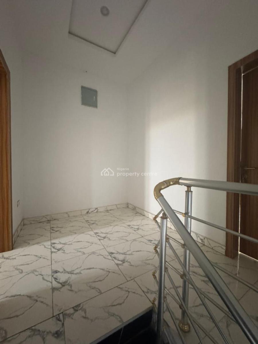 Spacious 3bedroom, Ikota, Lekki, Lagos, Terraced Duplex for Sale