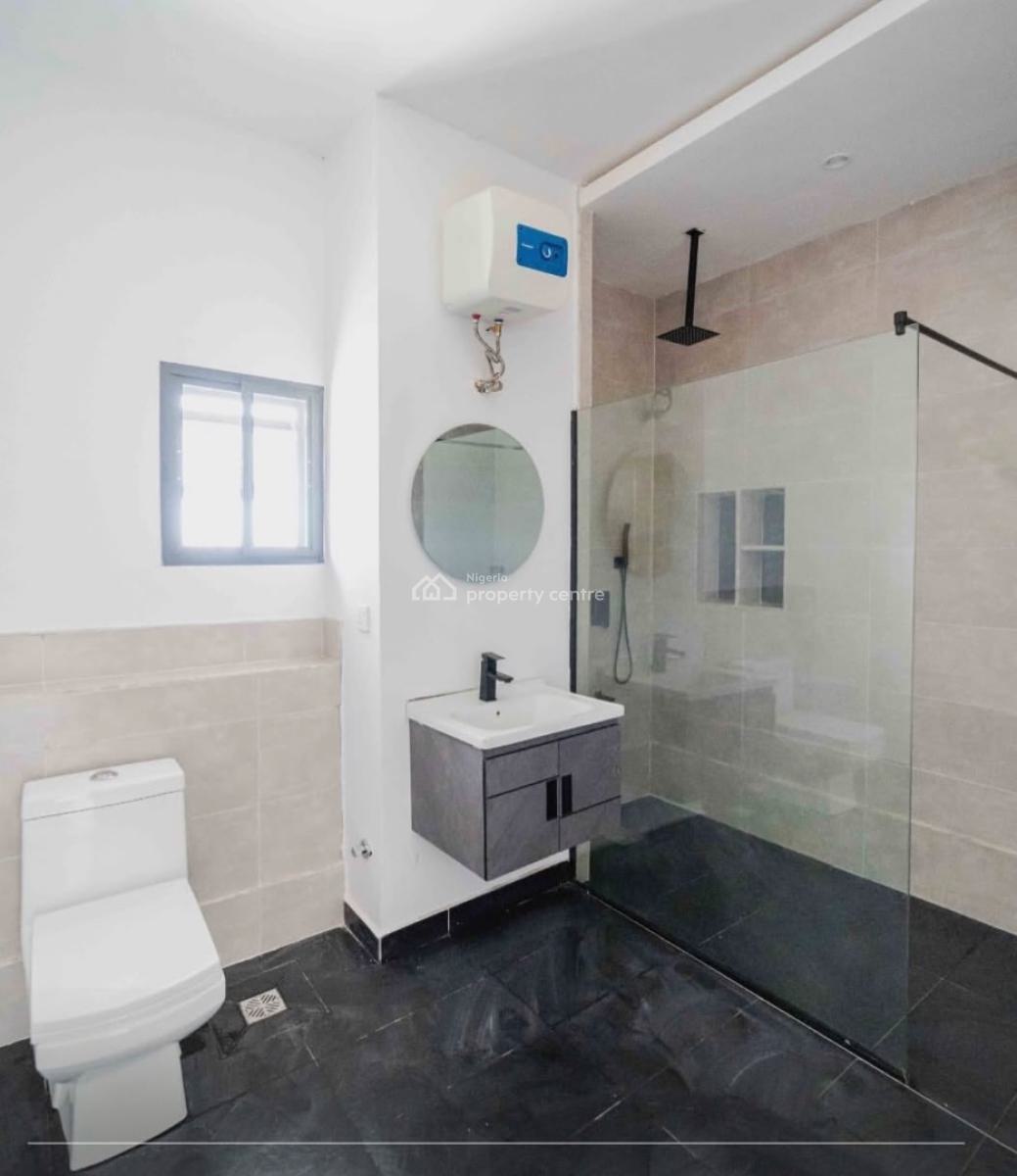 Serviced One Bedroom Apartment, Lekki Phase 1, Lekki, Lagos, Flat / Apartment for Sale