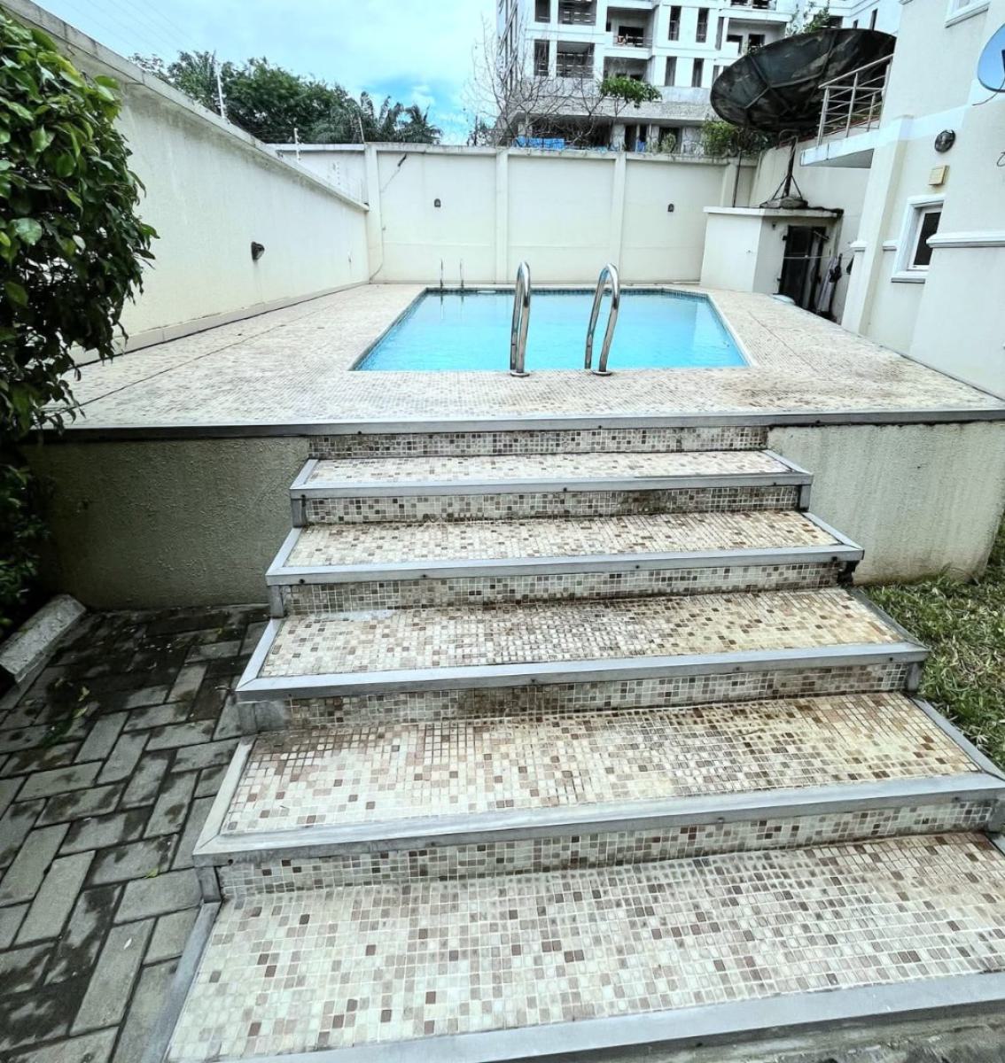 Comfortable 3 Bedroom Flat in a Block of 6 Flats with Swimming Pool, Off Alexander Road, Ikoyi, Lagos, Flat / Apartment for Rent