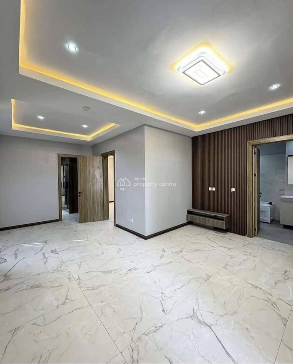 Luxury 4 Bedroom Mansionette with a Pool , Gym , Elevator Etc, Lekki Phase 1, Lekki Phase 1, Lekki, Lagos, Flat / Apartment for Sale