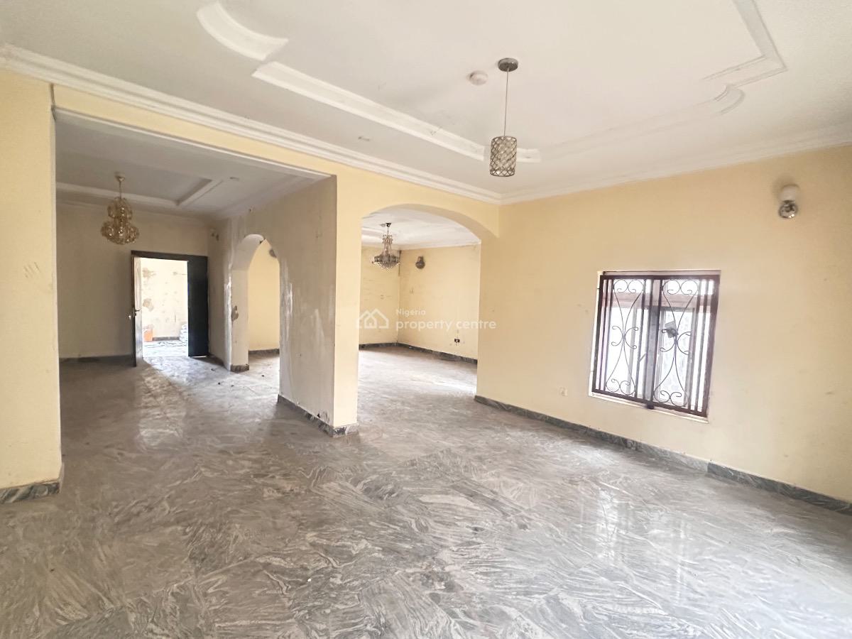 Massive 5 Bedrooms Semi-detached Duplex with Private Compound, Asokoro District, Abuja, Semi-detached Duplex for Rent