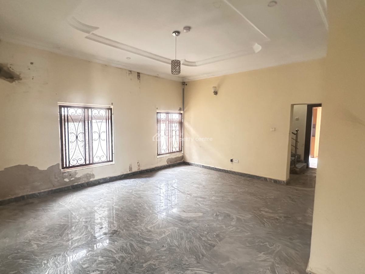 Massive 5 Bedrooms Semi-detached Duplex with Private Compound, Asokoro District, Abuja, Semi-detached Duplex for Rent