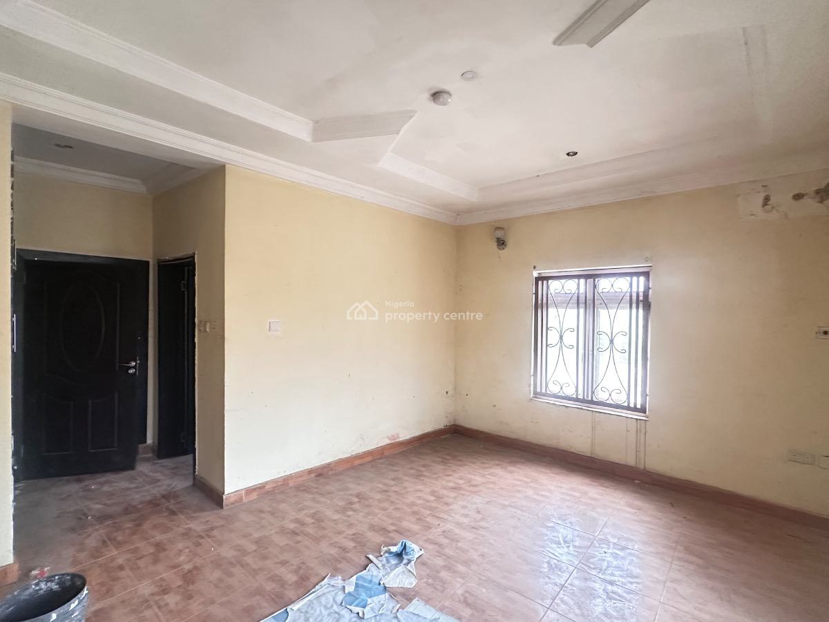 Massive 5 Bedrooms Semi-detached Duplex with Private Compound, Asokoro District, Abuja, Semi-detached Duplex for Rent