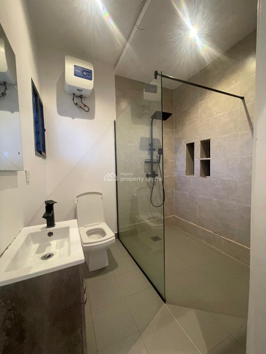 1 Bedroom Fully Serviced Apartment, Lekki Phase 1, Lekki, Lagos, Mini Flat (room and Parlour) for Sale