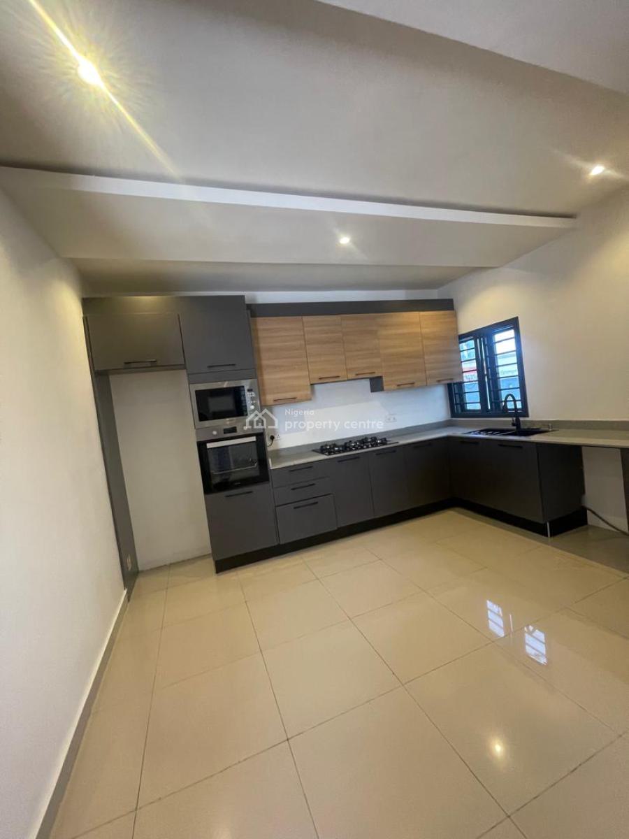 Lovely 1 Bedroom Flat Fully Serviced Apartment, Off Admiralty Way, Lekki Phase 1, Lekki, Lagos, Flat / Apartment for Sale