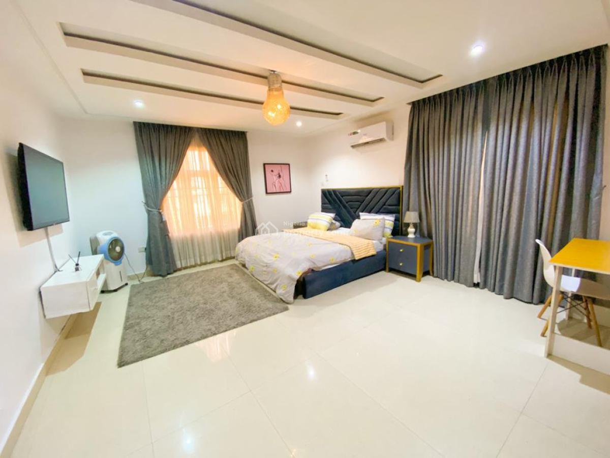 Luxury Fully Furnished 3bedrooms Flat, Off Admiralty Road, Lekki Phase 1, Lekki, Lagos, Flat / Apartment for Rent