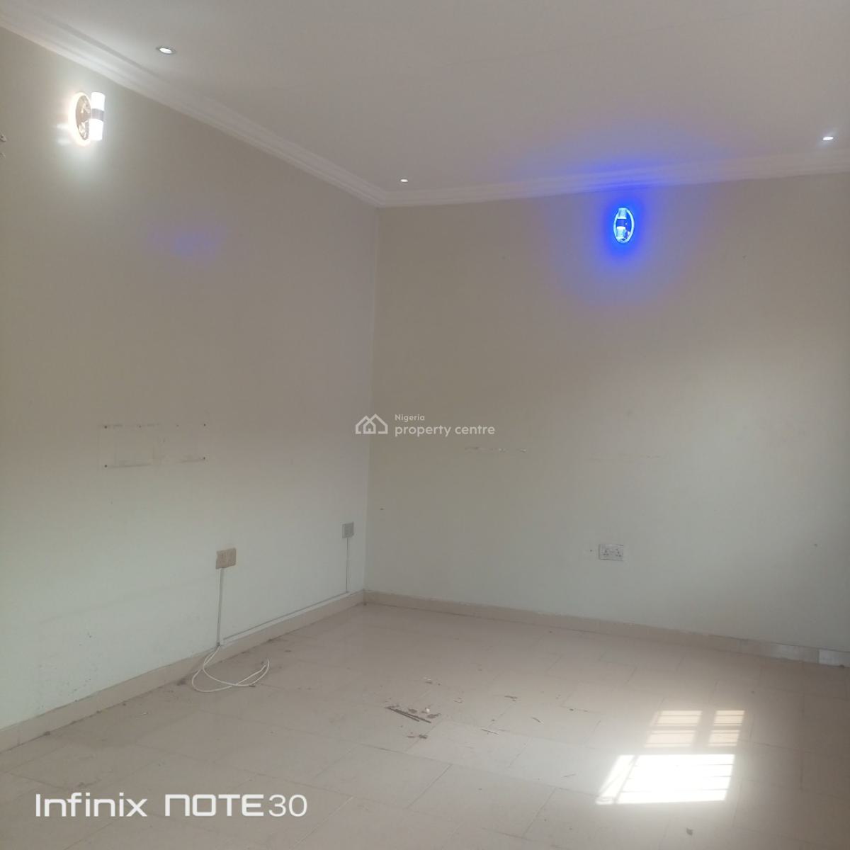 2 Bedroom Mini Flat, Magodo Phase2, Gra Phase 2, Magodo, Lagos, Mini Flat (room and Parlour) for Rent