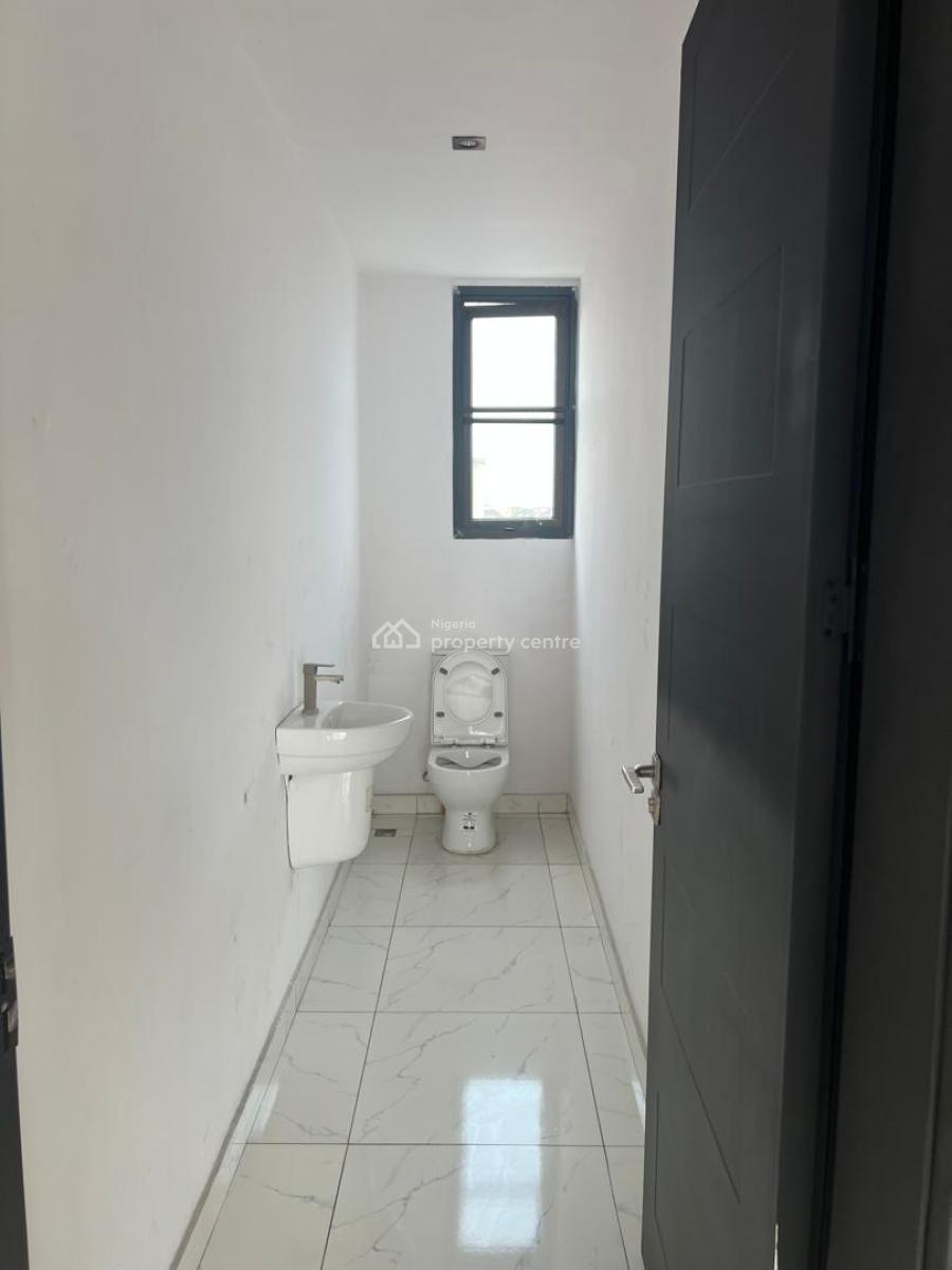 Very Neat 2 Bedroom Penthouse with a Balcony and Good View, Agungi, Lekki, Lagos, Flat / Apartment for Rent