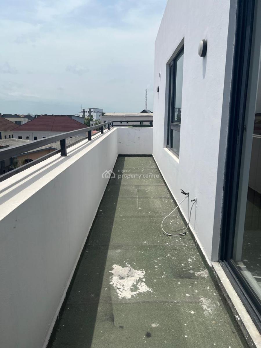 Very Neat 2 Bedroom Penthouse with a Balcony and Good View, Agungi, Lekki, Lagos, Flat / Apartment for Rent