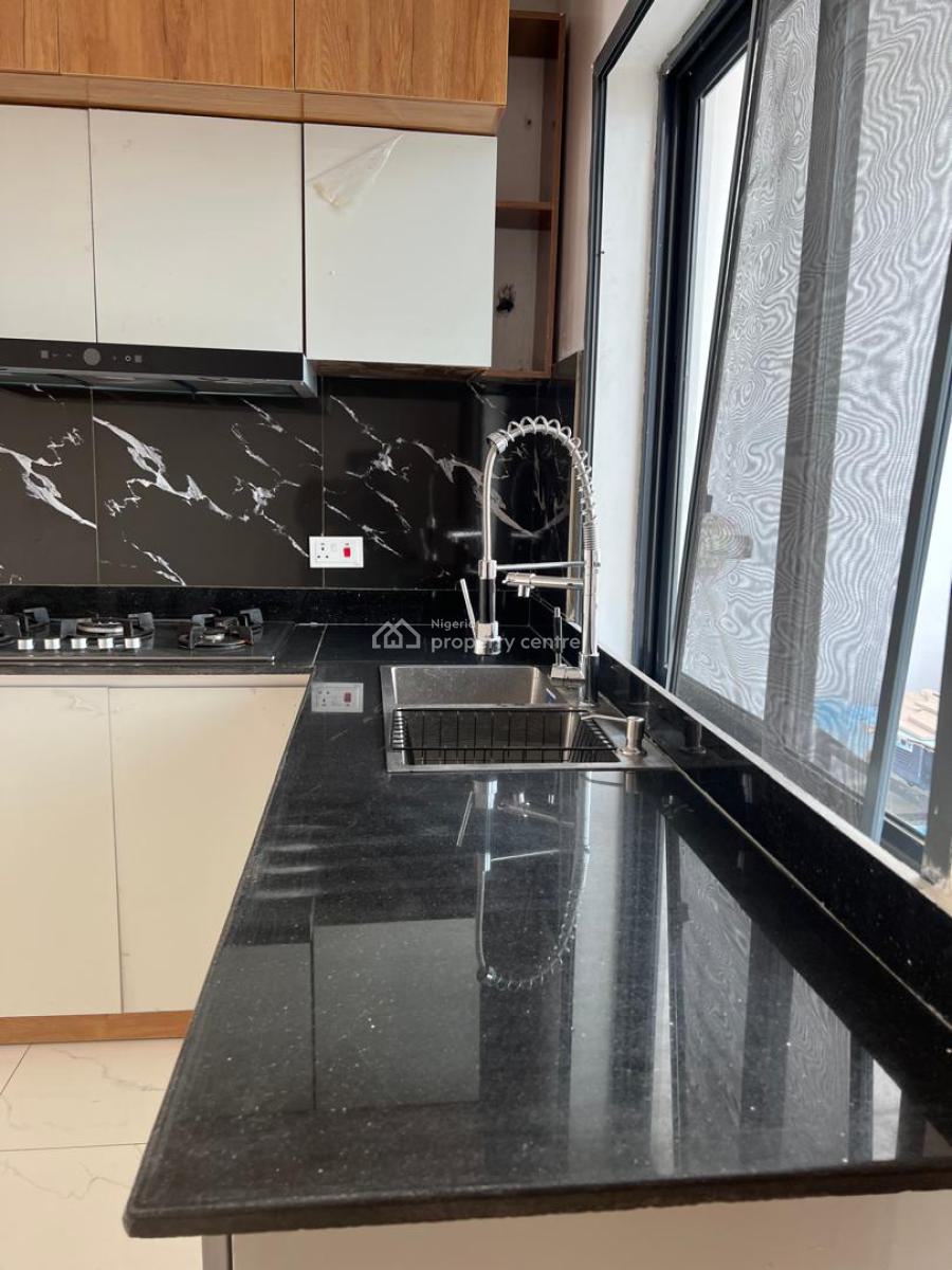 Very Neat 2 Bedroom Penthouse with a Balcony and Good View, Agungi, Lekki, Lagos, Flat / Apartment for Rent