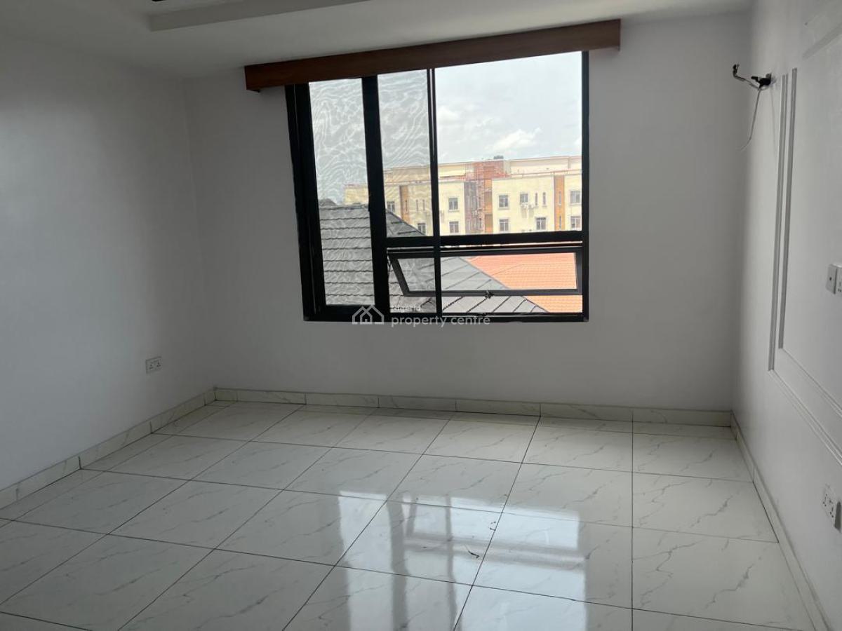 Very Neat 2 Bedroom Penthouse with a Balcony and Good View, Agungi, Lekki, Lagos, Flat / Apartment for Rent