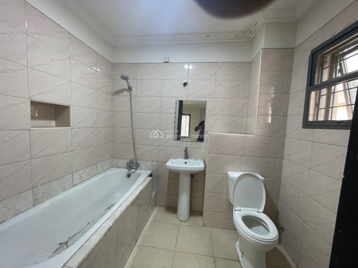 a Nice and Neat 3bedroom Flat, Osapa, Lekki, Lagos, House for Rent