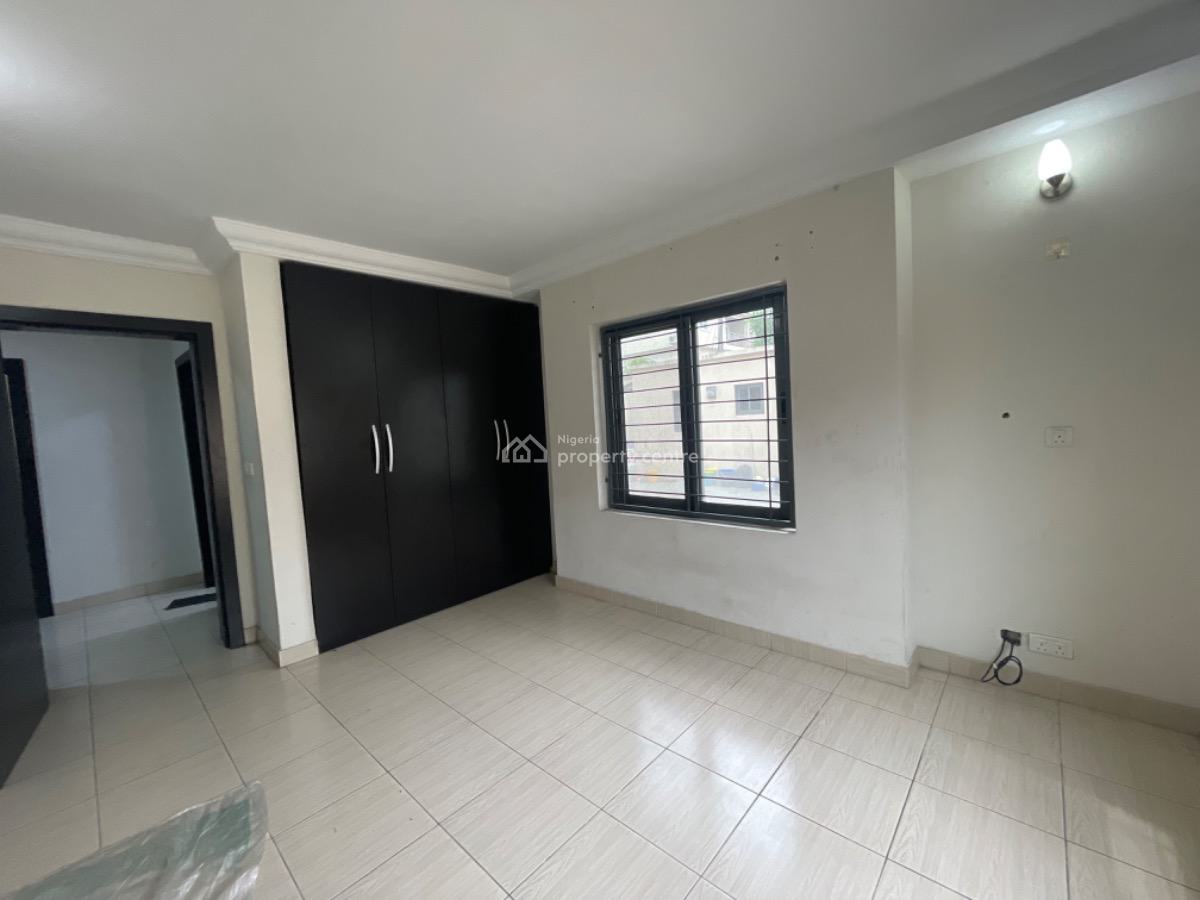 a Nice and Neat 3bedroom Flat, Osapa, Lekki, Lagos, House for Rent