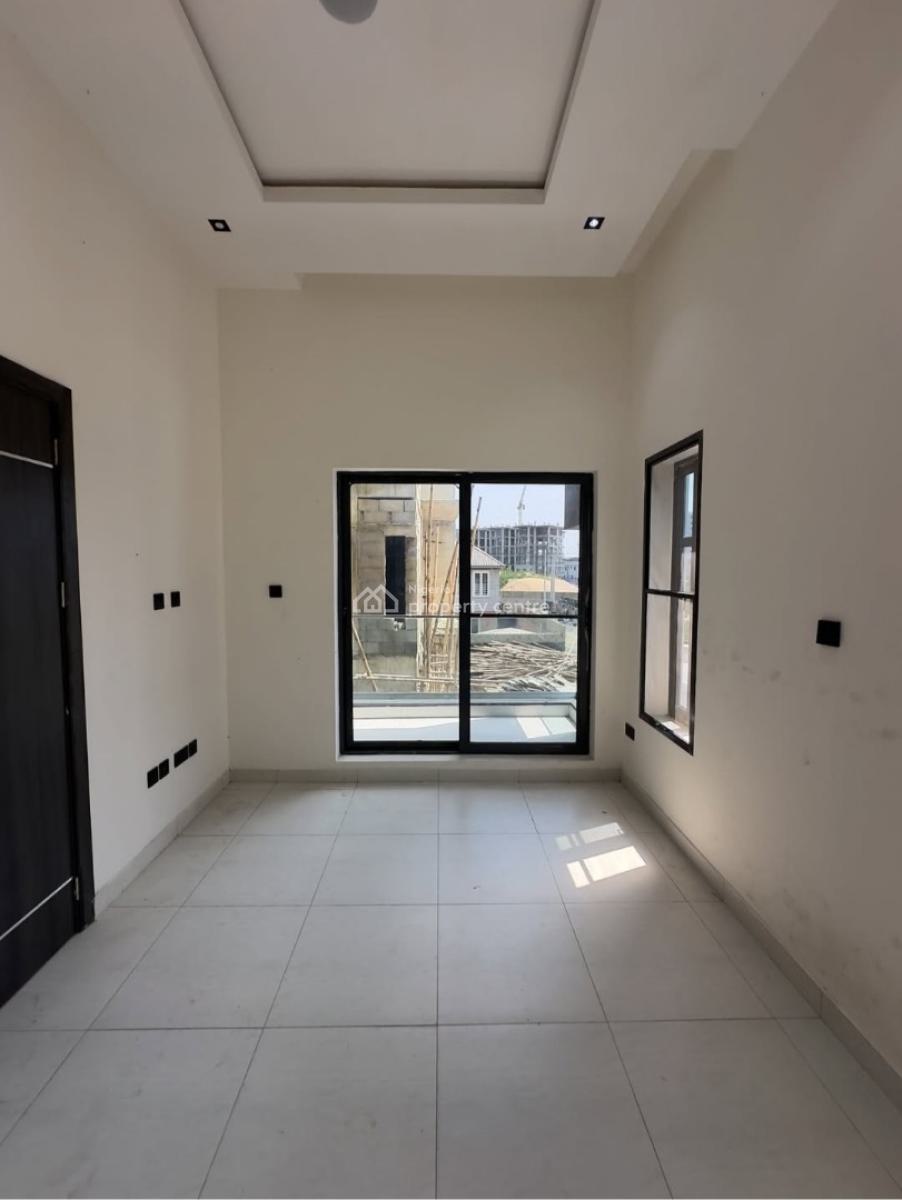 Newly Built and Serviced with 24/7 Power Supply 2 Bedroom En-suite Fla, Lekki Phase 1, Lekki, Lagos, Flat / Apartment for Rent