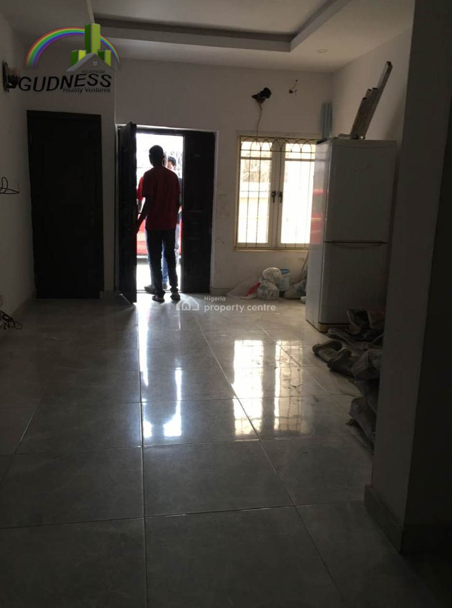 2 Bedroom Flat, Lekki Phase 1, Lekki, Lagos, Flat / Apartment for Rent