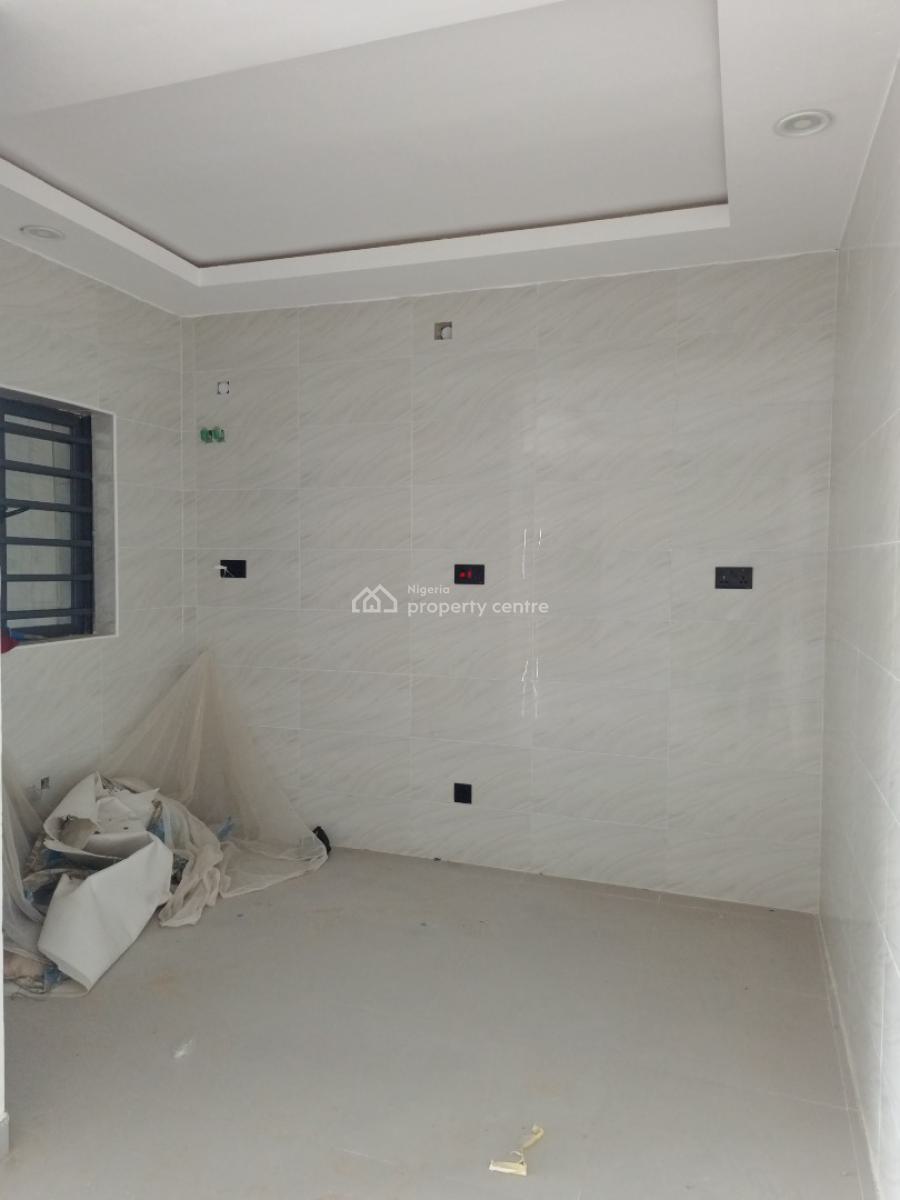 Luxury Built Spacious 2 Bedroom Apartments, Ikate, Lekki Phase 2, Lekki, Lagos, Block of Flats for Sale