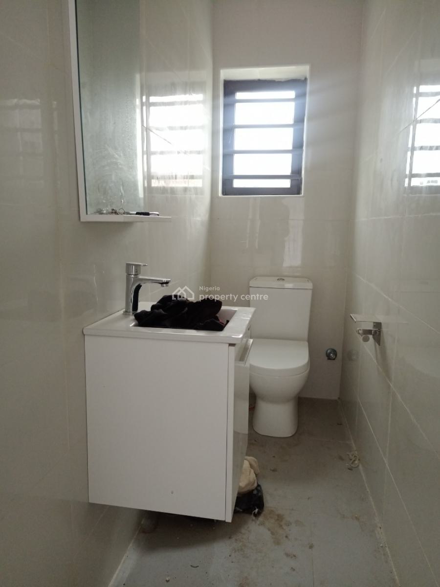 Luxury Built Spacious 2 Bedroom Apartments, Ikate, Lekki Phase 2, Lekki, Lagos, Block of Flats for Sale