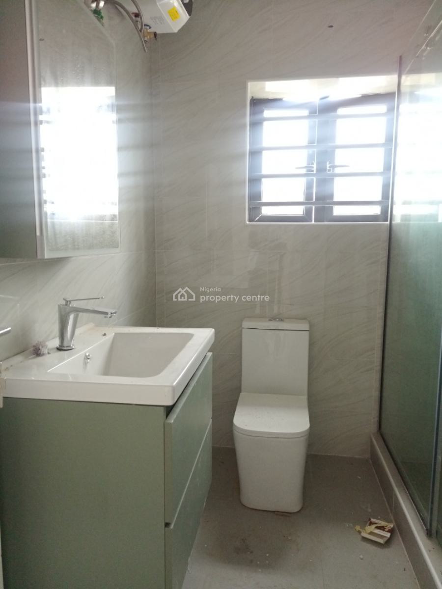 Luxury Built Spacious 2 Bedroom Apartments, Ikate, Lekki Phase 2, Lekki, Lagos, Block of Flats for Sale