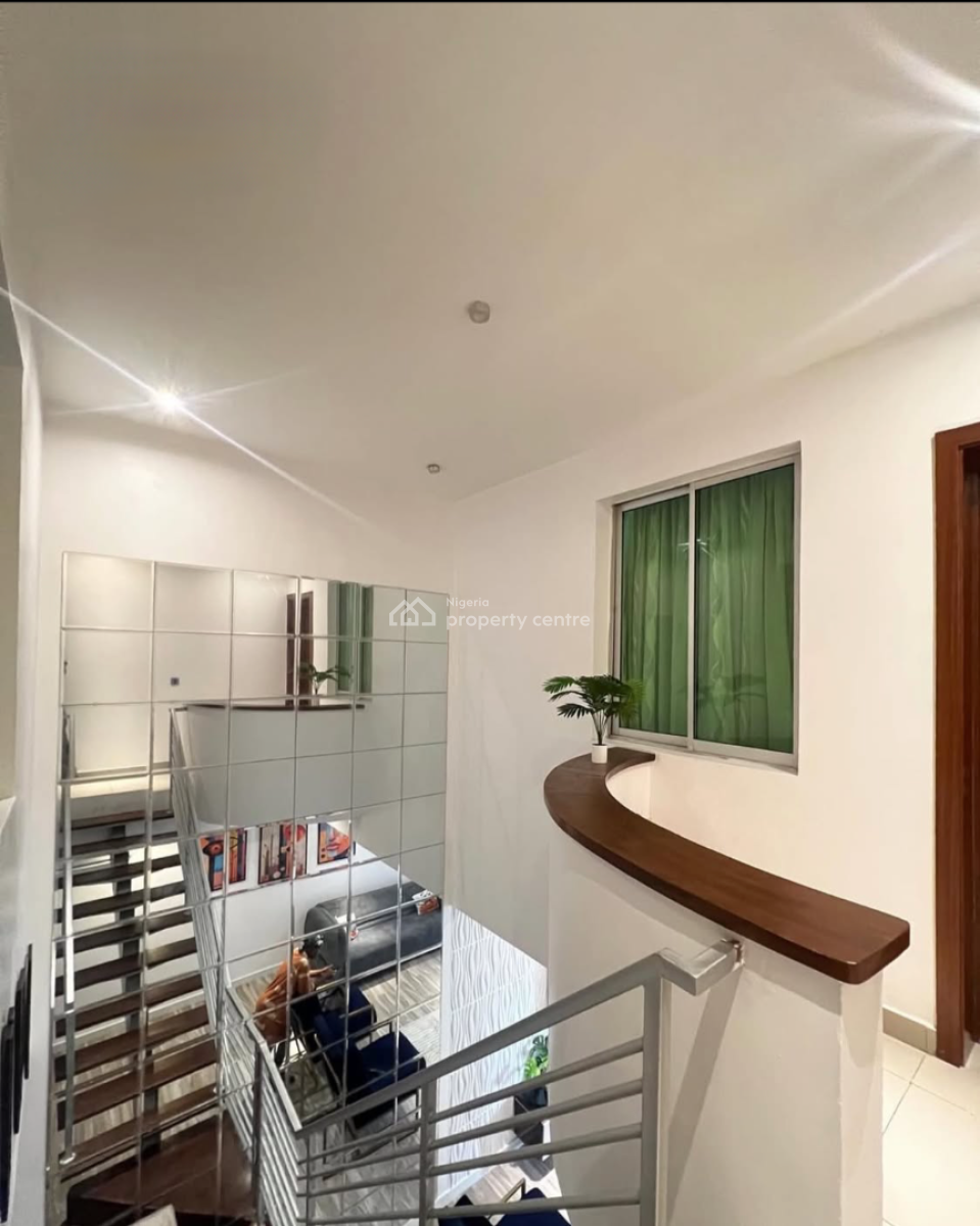 Exquisite 2 Bedroom Maisonette in a Serviced Court, Off Nike Art Gallery Road, Lekki Phase 1, Lekki, Lagos, Flat / Apartment for Rent