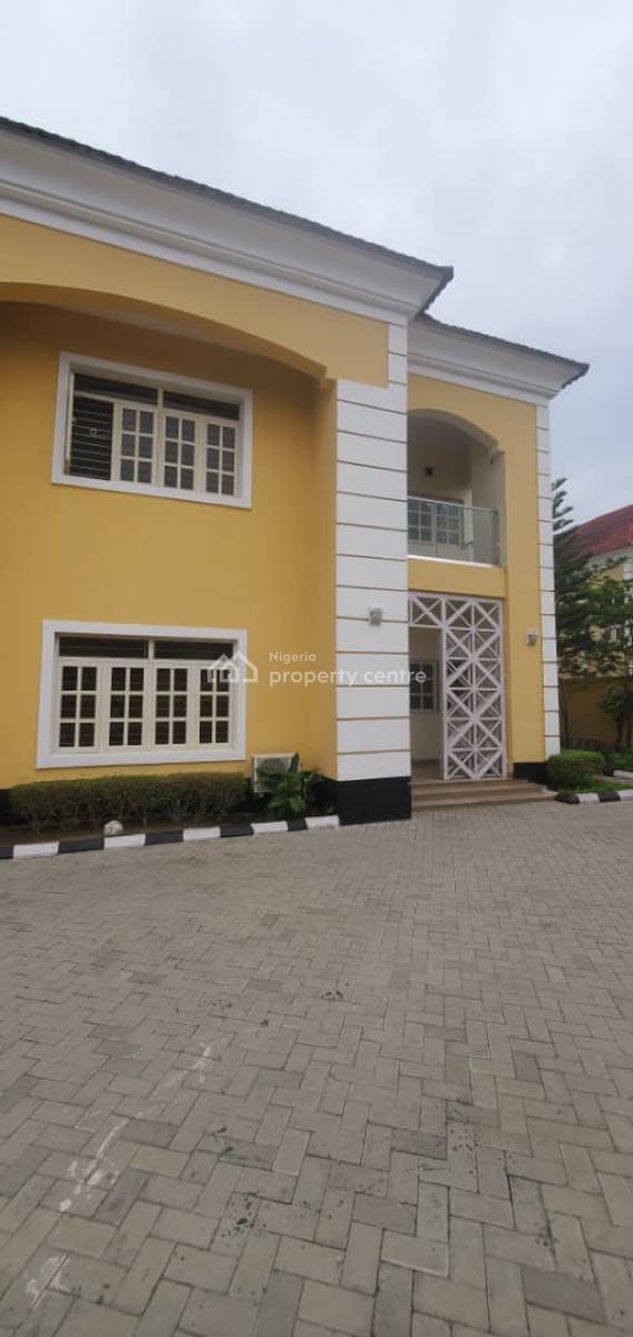 Spacious 5bedroom, Off Admiralty Way, Lekki, Lagos, Detached Duplex for Rent