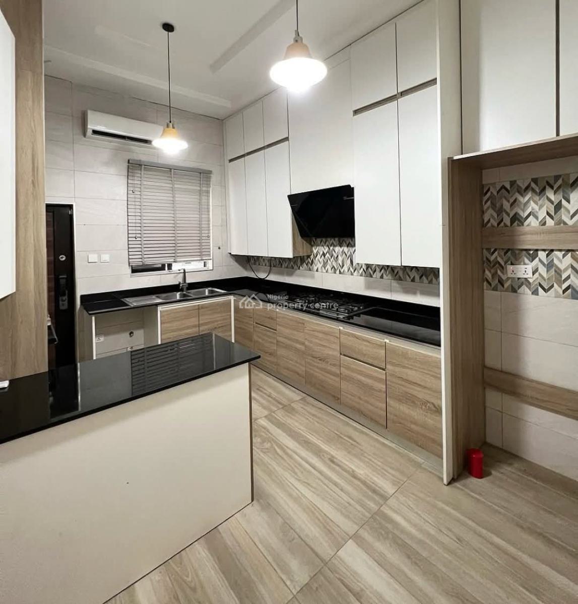 Lovely 4 Bedroom Semi-detached Duplex with Bq, Chevron, Lekki, Lagos, Semi-detached Duplex for Rent