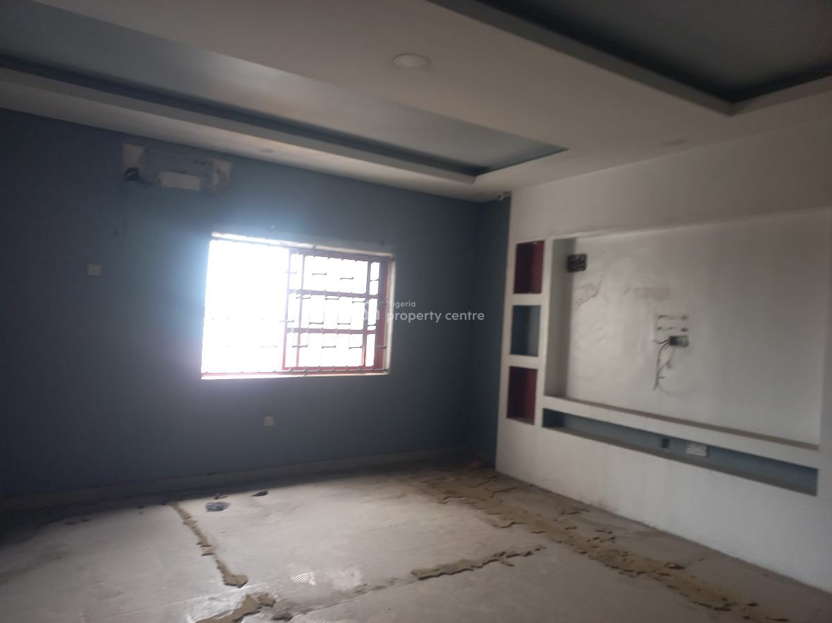 420sqm Office Space Facing Expressway, Facing Expressway After Ajiwe, Ajah, Lagos, Office Space for Rent