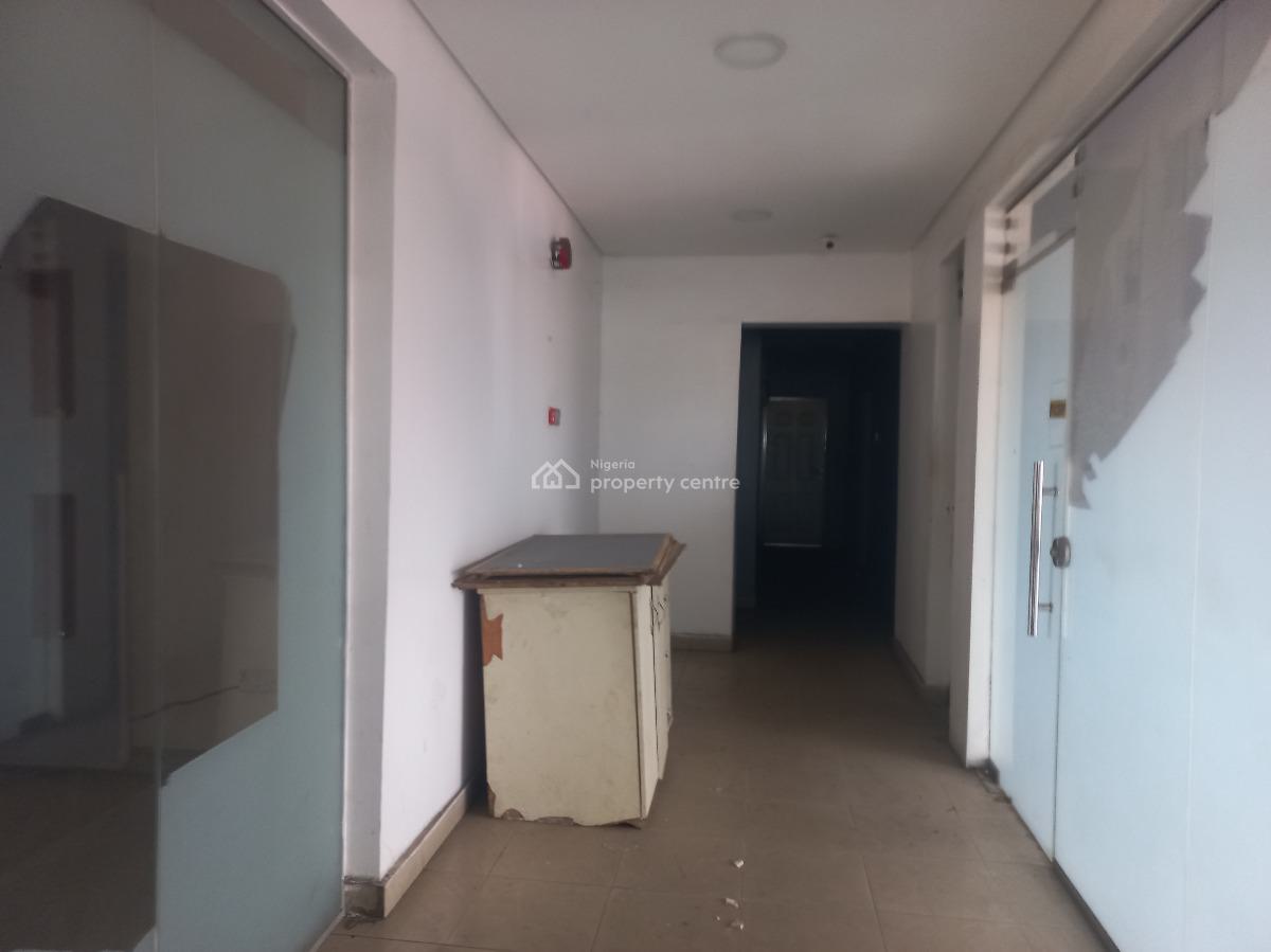 420sqm Office Space Facing Expressway, Facing Expressway After Ajiwe, Ajah, Lagos, Office Space for Rent