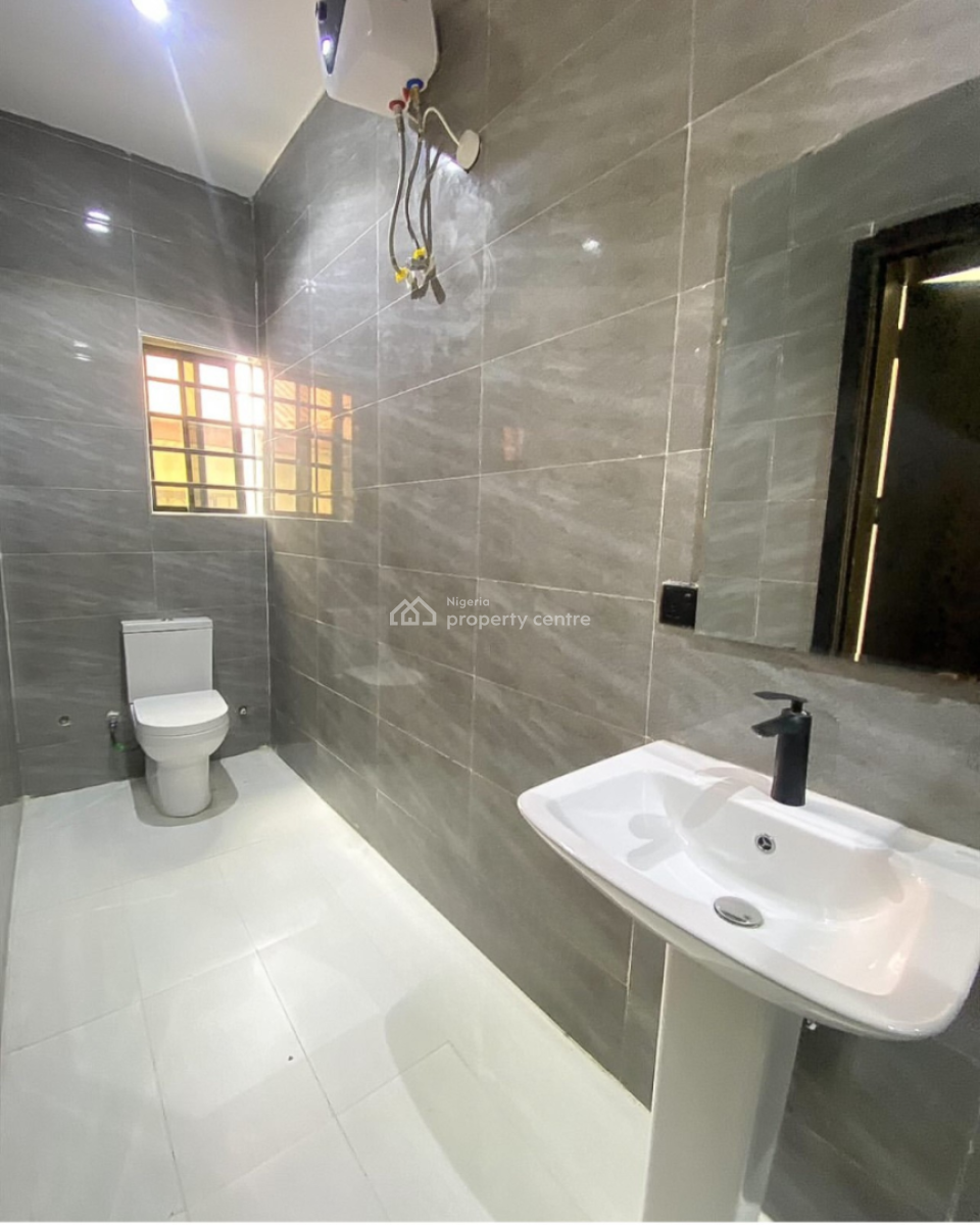 Luxury Fully Serviced 3 Bedroom Apartment with Elevator, Lekki Phase1, Lekki Phase 1, Lekki, Lagos, Flat / Apartment for Sale
